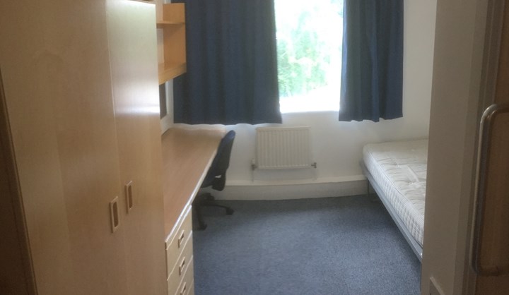Gloucester accommodation 13 bedroom